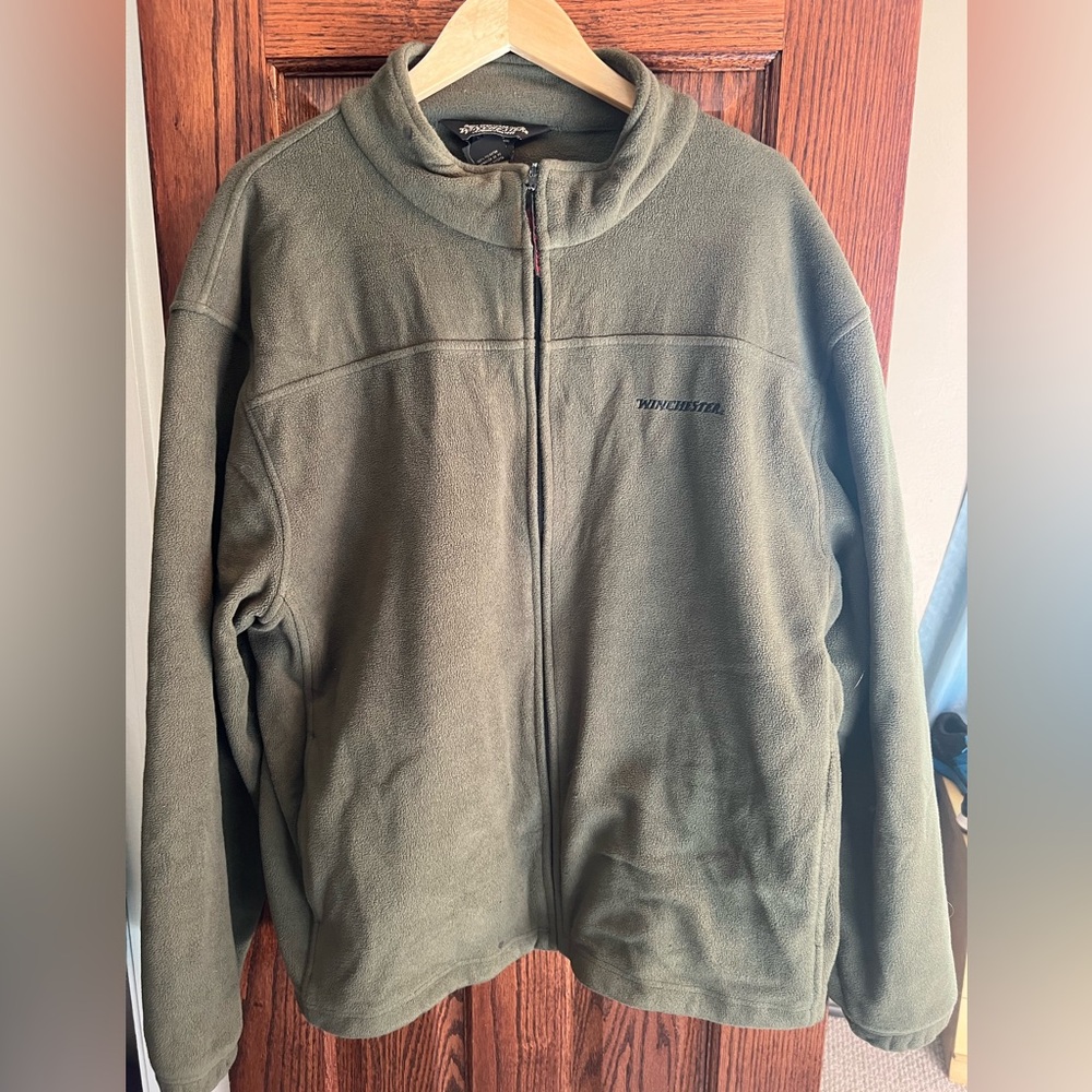 Men’s size XL Winchester fleece zip up jacket